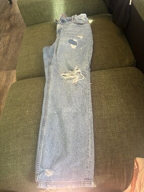 Free People We The Free Distressed Jeans Size 33 – Light Wash Ripped Denim
